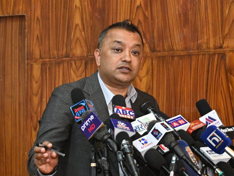 युवाहरूले समस्याको समाधान खोज्नुपर्छ, गुनासो गरेर हामी माथि पुग्दैनौँ : गगन थापा